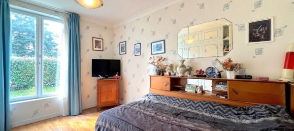 2 bedrooms House in Tours, France No. 223652 4