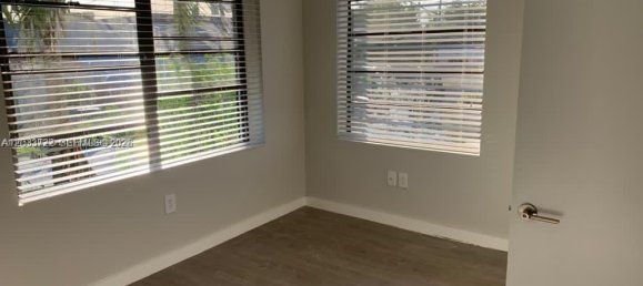 1 dormitorio villa en alquiler en Miami, Miami-Dade, Florida, USA № 614957 8