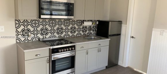 1 dormitorio villa en alquiler en Miami, Miami-Dade, Florida, USA № 614957 11