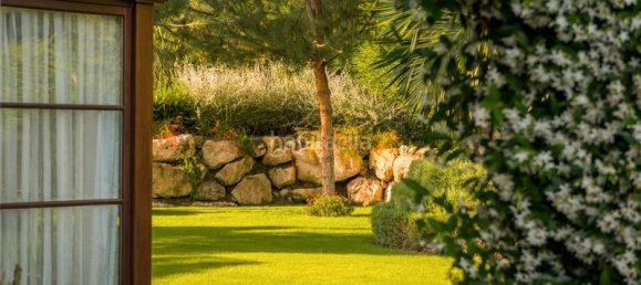 6 bedrooms House in Marbella, Spain No. 23000 24