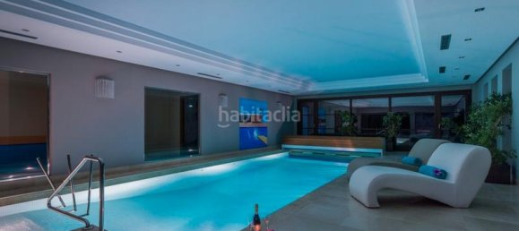 6 bedrooms House in Marbella, Spain No. 23000 36