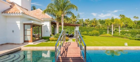 6 bedrooms House in Marbella, Spain No. 23000 4