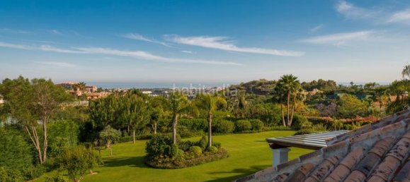 6 bedrooms House in Marbella, Spain No. 23000 10