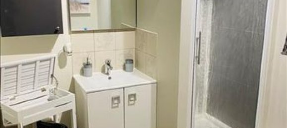 Studio in Limoges, France No. 307552 3