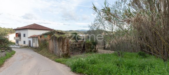 3 bedrooms House in Miranda do Corvo, Portugal No. 85708 4