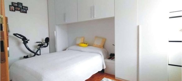 3 rooms Apartment in Capizzone, Italy No. 31637 9