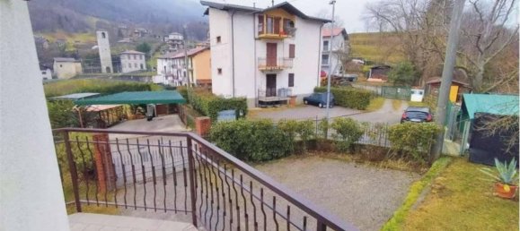 3 rooms Apartment in Capizzone, Italy No. 31637 12