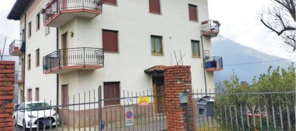 3 rooms Apartment in Capizzone, Italy No. 31637 14