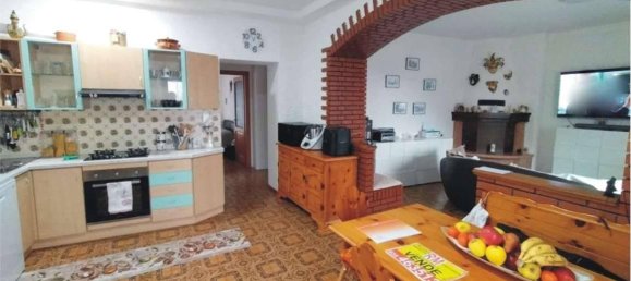 3 rooms Apartment in Capizzone, Italy No. 31637 4