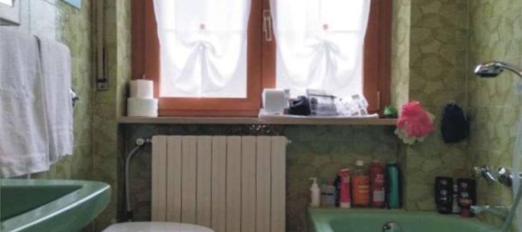 3 rooms Apartment in Capizzone, Italy No. 31637 10