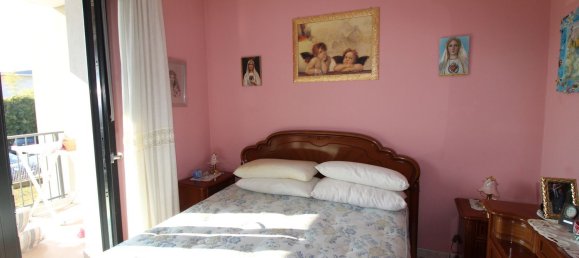 2غرفة شقة في Alba, Italy رقم 203867 77