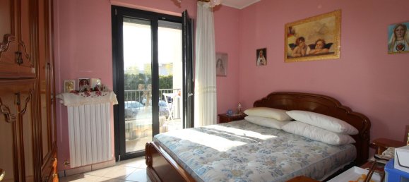 2غرفة شقة في Alba, Italy رقم 203867 72