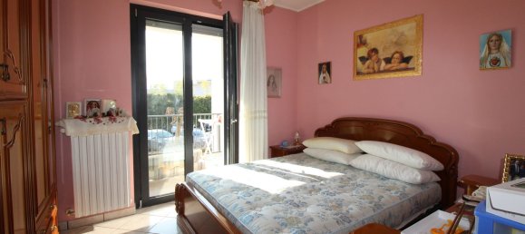 2غرفة شقة في Alba, Italy رقم 203867 56