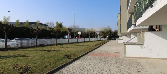 2غرفة شقة في Alba, Italy رقم 203867 44