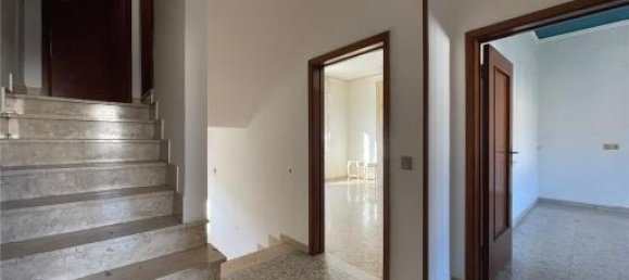 6 rooms House in Sesto Fiorentino, Italy No. 25825 2