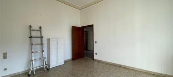 6 rooms House in Sesto Fiorentino, Italy No. 25825 5