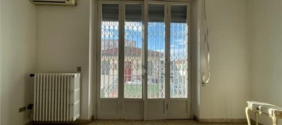 6 rooms House in Sesto Fiorentino, Italy No. 25825 4