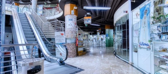 51m² Commercial property in Fatima, Portugal No. 139788 40