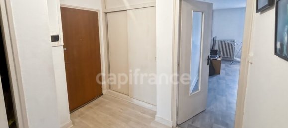 Apartamento de 1 dormitorio en Le Mans, France No. 303556 11