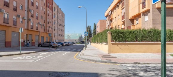 Apartamento de 2 dormitorios en Granada, Spain No. 172046 3