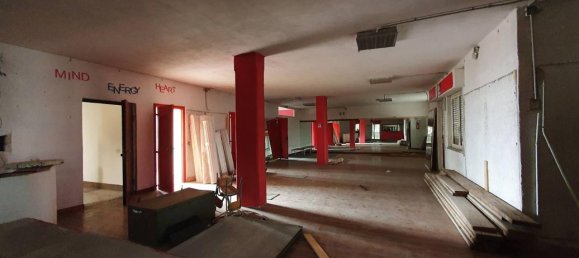 Villa de 8 habitaciónes en Casagiove, Italy No. 34096 25