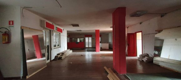 Villa de 8 habitaciónes en Casagiove, Italy No. 34096 23
