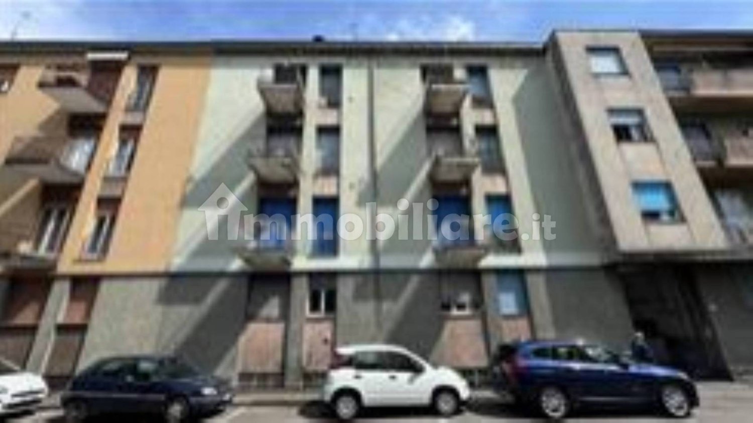 2 bedrooms Apartment in Legnano, Italy No. 296772