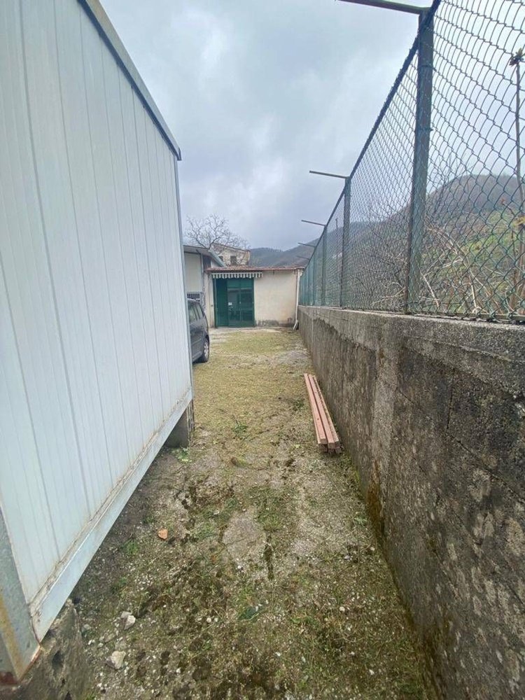 200m² Warehouse in Tramonti, Italy No. 138301