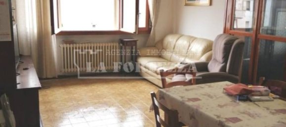3 bedrooms Penthouse in Cascina, Italy No. 40781 6