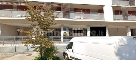 5 rooms Commercial property in Brescia, Italy No. 312649 2