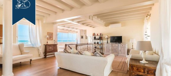 3 Schlafzimmer Penthouse in Viareggio, Italy, Nr. 329321 5