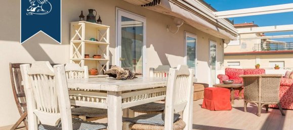 3 Schlafzimmer Penthouse in Viareggio, Italy, Nr. 329321 20