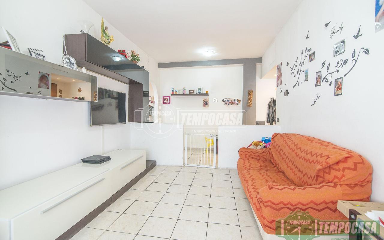 2 rooms Apartment in Senago, Italy No. 42283