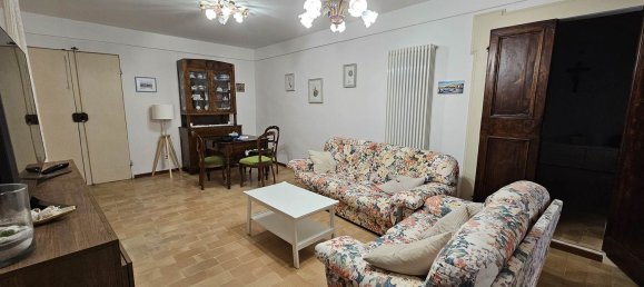 8 rooms Apartment in San Severino Marche, Italy No. 82063 28