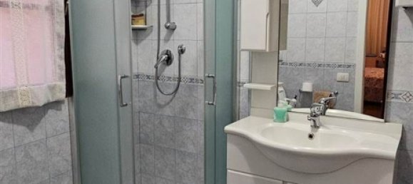 8 rooms Apartment in San Severino Marche, Italy No. 82063 17