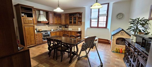 8 rooms Apartment in San Severino Marche, Italy No. 82063 26