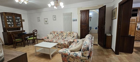 8 rooms Apartment in San Severino Marche, Italy No. 82063 15