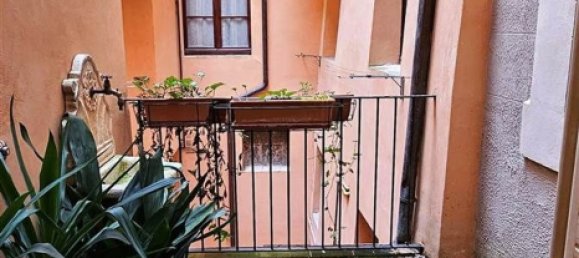 8 rooms Apartment in San Severino Marche, Italy No. 82063 2