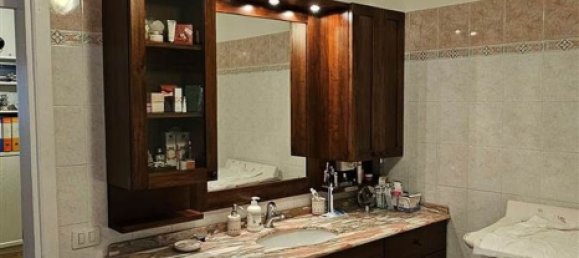 8 rooms Apartment in San Severino Marche, Italy No. 82063 9