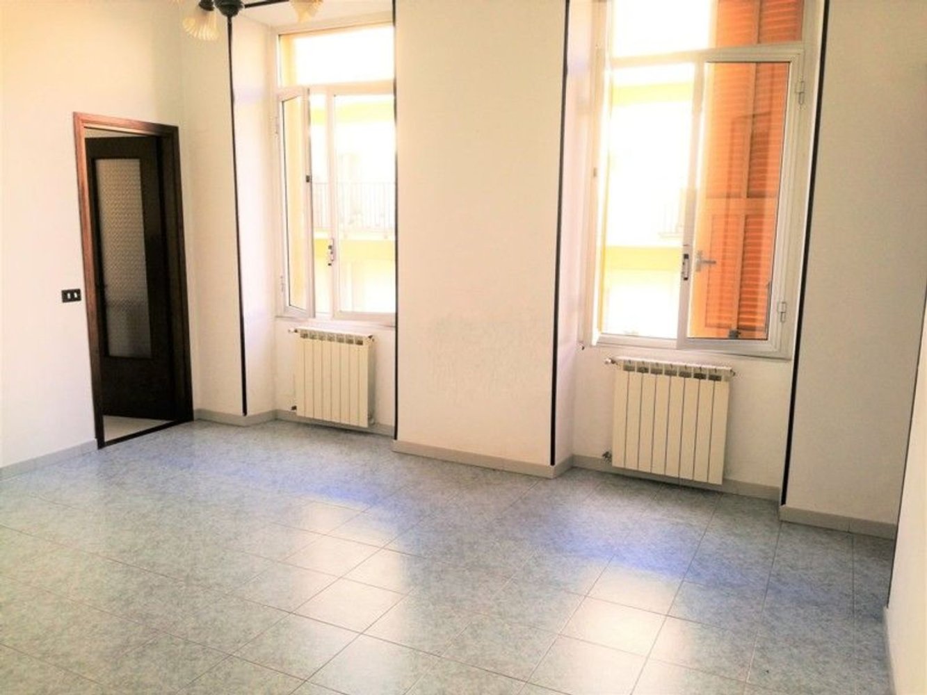 4غرفة شقة في Ventimiglia, Italy رقم 172399