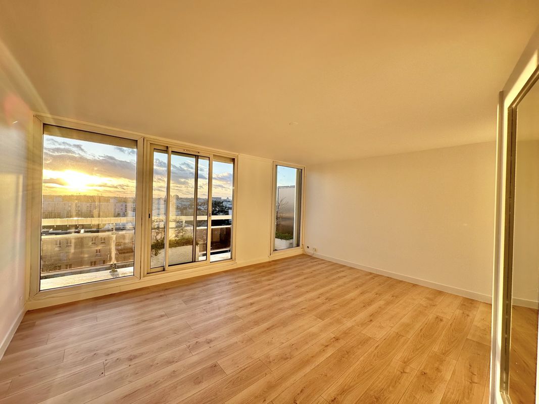 2 bedrooms Apartment in Noisy-le-Grand, France No. 143590