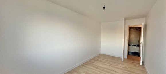 2 bedrooms Apartment in Noisy-le-Grand, France No. 143590 7