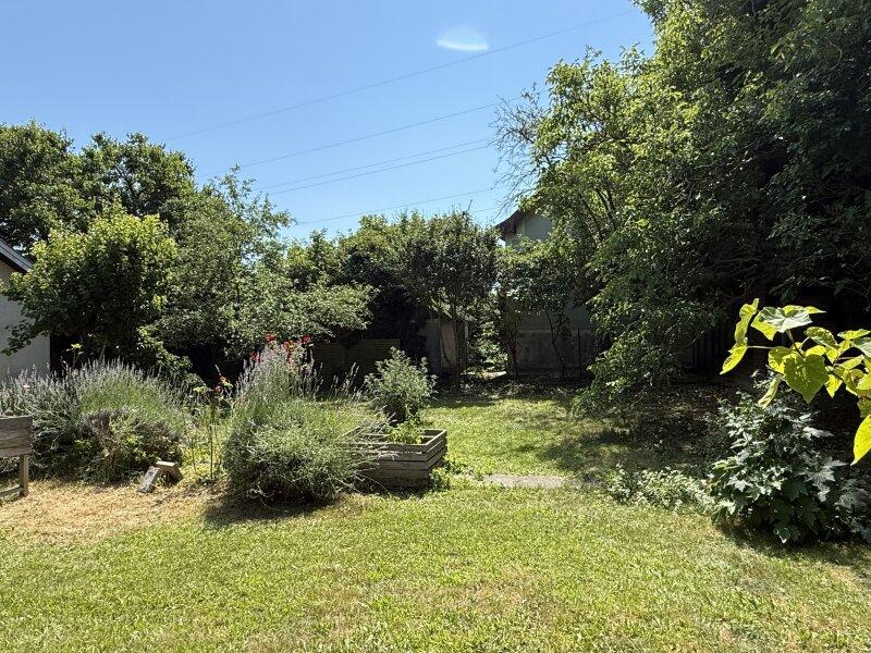 629m² Land in Klosterneuburg, Austria No. 211523