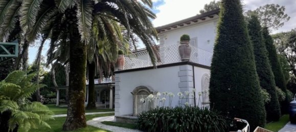 8 bedrooms Villa in Forte dei Marmi, Italy No. 192221 2