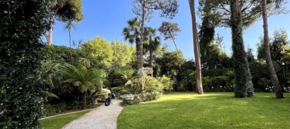 8 bedrooms Villa in Forte dei Marmi, Italy No. 192221 27