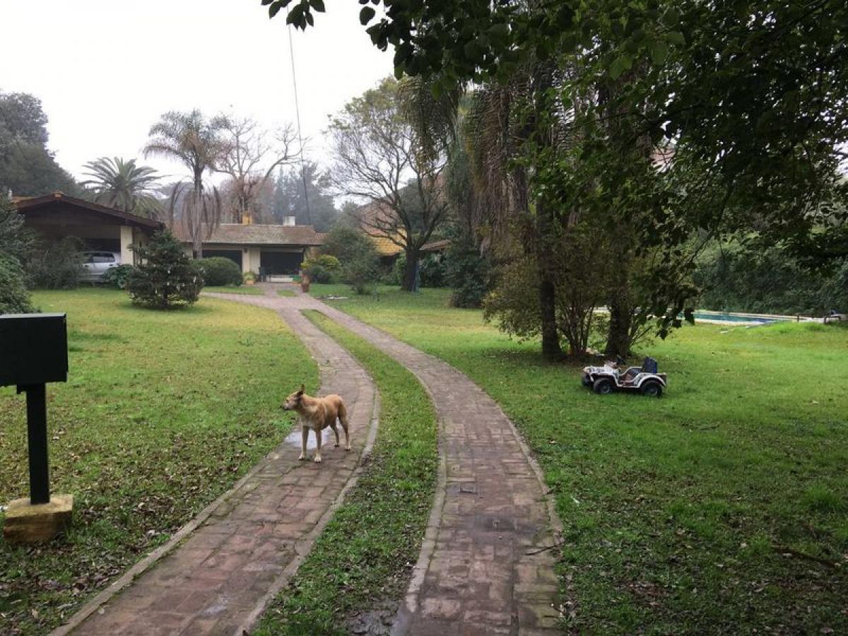 4 bedrooms House in San Miguel, Argentina No. 87637