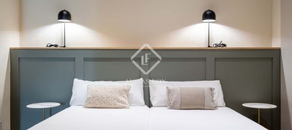 Ático de 3 dormitorios en Ciudad Vieja, Spain No. 169869 14