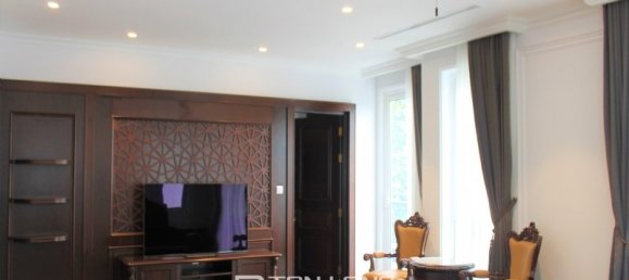 6 Schlafzimmer Villa in Long Bien, Vietnam, Nr. 932 3