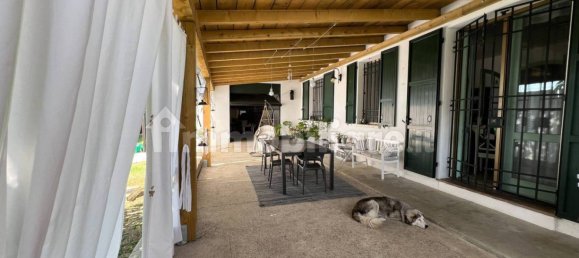 4 Schlafzimmer Villa in Gualtieri, Italy, Nr. 298538 9