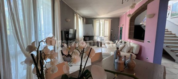 4 Schlafzimmer Villa in Gualtieri, Italy, Nr. 298538 12